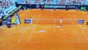deux matchs du tournoi de Rome arrêtés par des militants écologistes