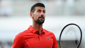 le message de Djokovic après avoir été touché à la tête par une gourde
