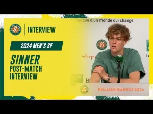 Vidéo: Regardez la conférence de presse d&rsquo;après-match de Sinner après sa défaite en demi-finale contre Alcaraz à Roland-Garros 2024