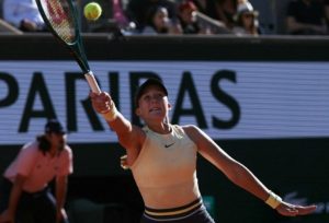 À 17 ans, Mirra Andreeva s&rsquo;offre la N.2 mondiale Sabalenka et atteint le dernier carré