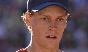 ATP, Open d&rsquo;Australie > Jannik Sinner, après sa victoire contre Alexei Popyrin : « J&rsquo;étais entouré de neige pour Noël. Puis le premier jour en arrivant ici, il faisait 40 degrés »