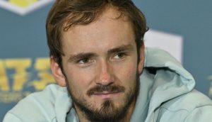 ATP > Medvedev sur l&rsquo;adaptation au gazon : « Parfois, ça glisse un peu plus, parfois ça s&rsquo;arrête, on ne sait pas vraiment pourquoi »
