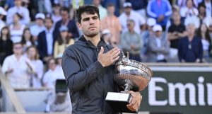 ATP > Mischa Zverev sur Alcaraz : « Il y a encore beaucoup de chemin pour le comparer à Federer, Nadal et Djokovic. Pour l&rsquo;instant, on n&rsquo;a qu&rsquo;à attendre, relax, et se régaler de son tennis ! »