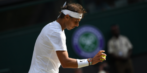 ATP > Rafael Nadal clarifie son calendrier : « Je suis triste de ne pas pouvoir vivre cette formidable atmosphère mais je ne participerai pas au tournoi de Wimbledon cette année »