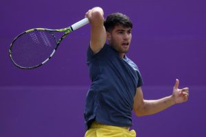 Carlos Alcaraz veut « parler » avec l&rsquo;ATP de la nouvelle règle sur le temps pour servir