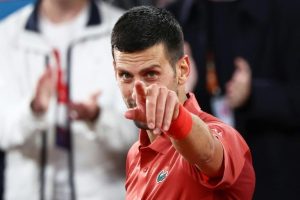 Djokovic joue à nouveau les Phénix face à Cerundolo !