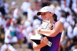 Du premier sacre lors du Covid au triplé retentissant … Les 4 sacres de Iga Swiatek à Roland-Garros