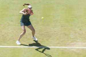 Elena Rybakina, souffrante, abandonne en quarts de finale à Berlin