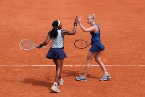 Gauff et Siniakova triomphent en double à Roland-Garros
