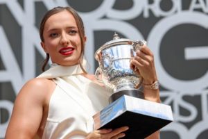 Iga Swiatek a besoin de repos après Roland-Garros et annule sa participation