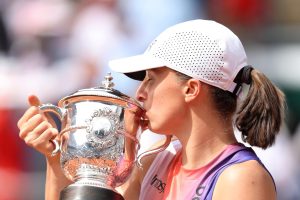 Iga Swiatek est en train d&rsquo;instaurer un nouveau règne à Roland Garros