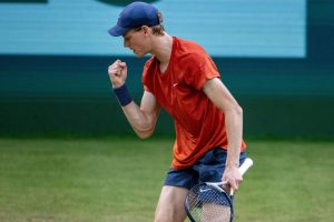 Jannik Sinner remporte le titre face à Hubert Hurkacz