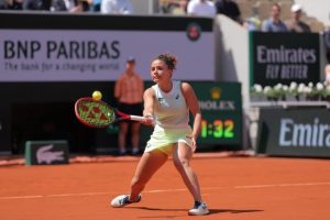 Jasmine Paolini renverse Elina Avanesyan en huitièmes de finale de Roland-Garros