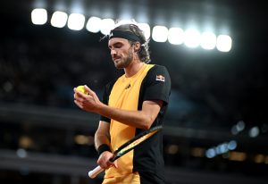 Le préparateur physique de Stefanos Tsitsipas quitte le bateau.