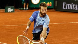 Moutet défie Sinner, Alcaraz en danger… suivez les matchs en live