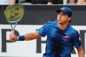 Neuf balles de match sauvées par Luciano Darderi face à Jan-Lennard Struff à Halle… mais pas la 10e