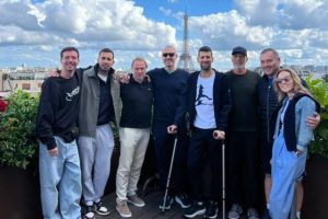 Novak Djokovic au lendemain de son opération du ménisque : « Je suis heureux de vous annoncer que mon opération s&rsquo;est bien déroulée »