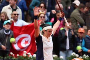 Ons Jabeur rejoint Coco Gauff en quarts de finale de Roland-Garros