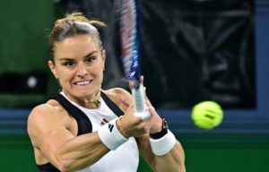 Renversée par Niemeier, Sakkari s’enfonce dans la crise !