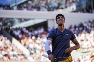 Roland-Garros : « J’ai su saisir mes chances », souligne Carlos Alcaraz