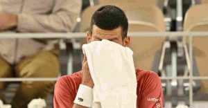 Roland Garros > « Pour un joueur comme Djokovic, c&rsquo;est un manque de respect de le faire attendre jusqu&rsquo;à 22h30 pour le faire entrer sur le court », lance Benoît Maylin