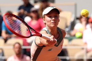 Roland-Garros : Rybakina domine Svitolina et retrouve les quarts de finale