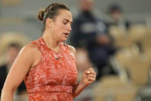 Roland-Garros: Sabalenka ne tremble pas, Djokovic attendu dans la soirée