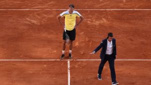 VIDEO. Roland-Garros : « Les arbitres font des erreurs, ils sont aussi humains… » Zverev fataliste après une décision qui aurait pu tout changer