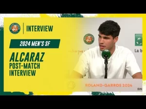 Vidéo: Regardez la conférence de presse d&rsquo;Alcaraz après sa victoire en demi-finale contre Sinner à Roland-Garros 2024