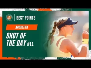 Vidéo: Regardez la magnifique défense d&rsquo;Andreeva contre Sabalenka. C&rsquo;est le point du jour lors de la 11ème journée à Roland-Garros.