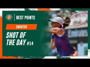 Vidéo: Regardez le point parfait de Swiatek contre Paolini. C&rsquo;est le point du jour lors de la 14e journée à Roland-Garros.