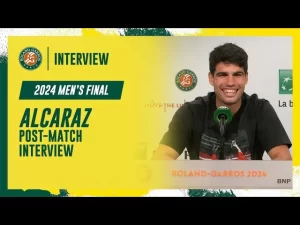 Vidéo: Regardez l&rsquo;interview d&rsquo;Alcaraz après sa victoire en finale contre Zverev à Roland-Garros 2024