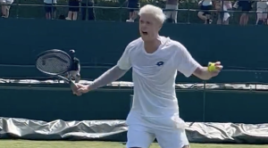 Vidéos, Wimbledon > Maxime Janvier (225e), qualifié pour le dernier tour des qualifications : « Pour la thunasse, la thune, que ça ! »