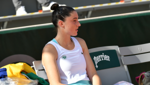 WTA > Elsa Jacquemot qui se cherche toujours : « Quand tu te retrouves dans le circuit pro où tu perds, où tu te prends des gifles, il faut se relever à chaque fois et ce n’est pas évident car je pensais que ça allait être facile»
