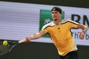Zverev survit à Rune après 4h11 de lutte et va en quarts