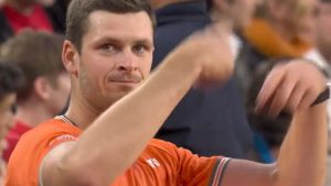 quand Hurkacz demande le changement de l’arbitre en plein match