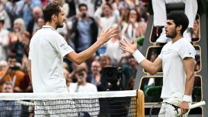 « Alcaraz appuie sur un bouton et il te met à dix mètres! », comment Medvedev espère contenir l&rsquo;Espagnol