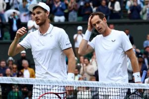 Andy Murray battu en double avec son frère, un hommage rendu pour son dernier Wimbledon