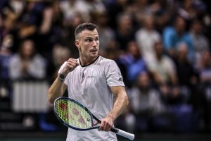  » Avec un bon niveau je peux gagner contre Rafael Nadal « 