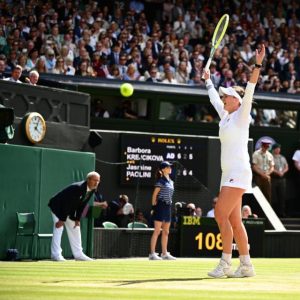 Barbora Krejcikova remporte son premier titre en simple à Wimbledon face à Jasmine Paolini