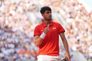 Carlos Alcaraz rejoint Tommy Paul en quarts de finale des JO de Paris 2024