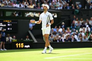 De nouveau secoué, Djokovic s&rsquo;impose face à Popyrin et rejoint Rune en huitièmes à Wimbledon