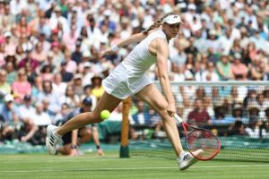 Elena Rybakina en quarts de finale de Wimbledon après l&rsquo;abandon d&rsquo;Anna Kalinskaya