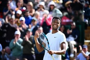 Giovanni Mpetshi Perricard en huitièmes de finale pour son premier Wimbledon