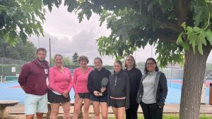 Gratentour. 69 joueuses de tennis aux Premières volées d’été