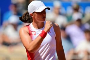 Iga Swiatek se hisse en huitièmes de finale sans trembler