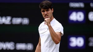 Il l&rsquo;a fait: Carlos Alcaraz surclasse Djokovic et conserve sa couronne à Wimbledon