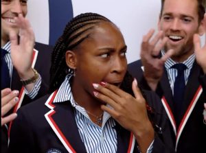 Jeux Olympiques > Coco Gauff sur son rôle de porte-drapeau : « Le faire aux côtés de LeBron James, c&rsquo;était vraiment cool. C&rsquo;était bien de voir le pays uni grâce au sport. Il y a beaucoup d&rsquo;agitation politique dans le pays. J&rsquo;espère que cela restera aussi pacifique et respectueux que possible »