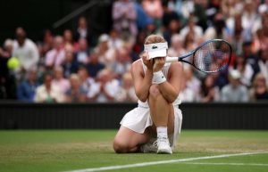 Les larmes de Lulu Sun après son exploit à Wimbledon