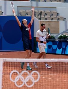 Medvedev ironise sur son retour sur terre battue